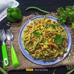 A picture of Thai Green Curry Noodles.