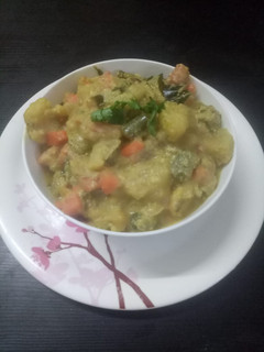வெஜிடேபிள் குருமா செய்முறை முக்கிய புகைப்படம்
