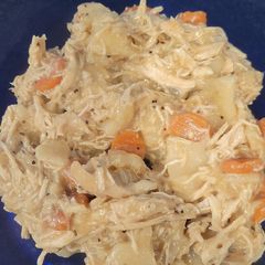 A picture of Chicken and dumplings.