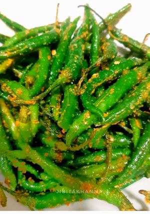 A picture of Vadhvani Green Chilli Pickle (Hari Mirchi Ka Achaar).