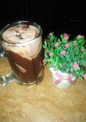 A picture of Chocolate & ice cream shake.