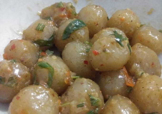 Bagaimana Menyiapkan Cilok/Bacil Goang yang Lezat Sekali