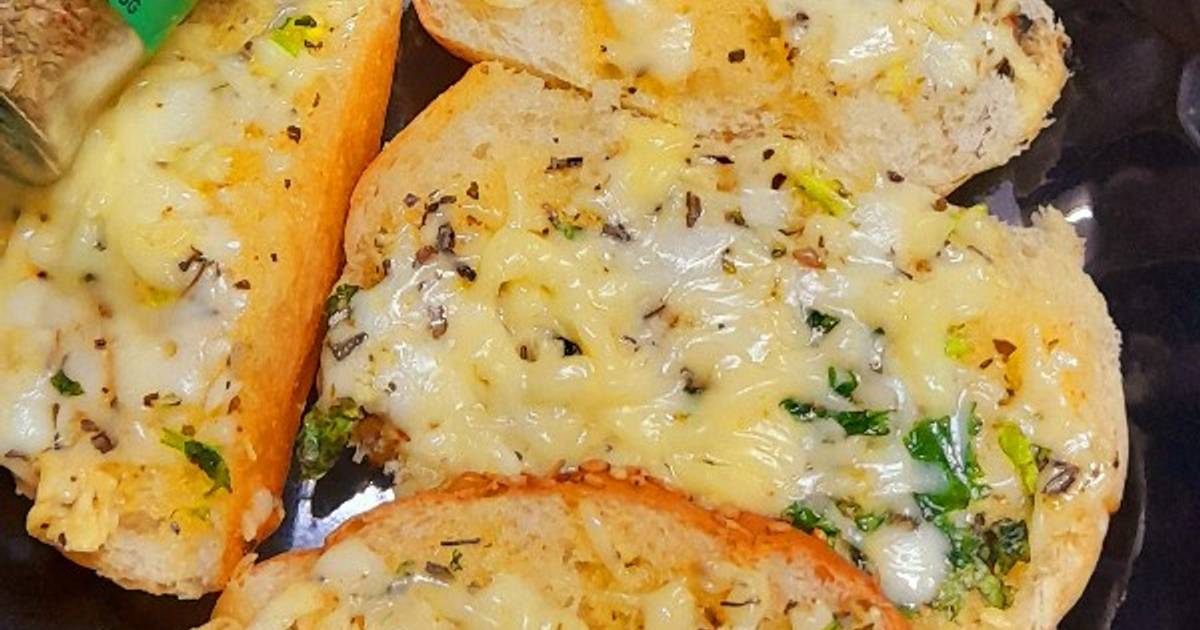 Mrs Viraj Prashant Vasavada દ્વારા રેસીપી ચીઝ ગાર્લિક બ્રેડ (Cheese