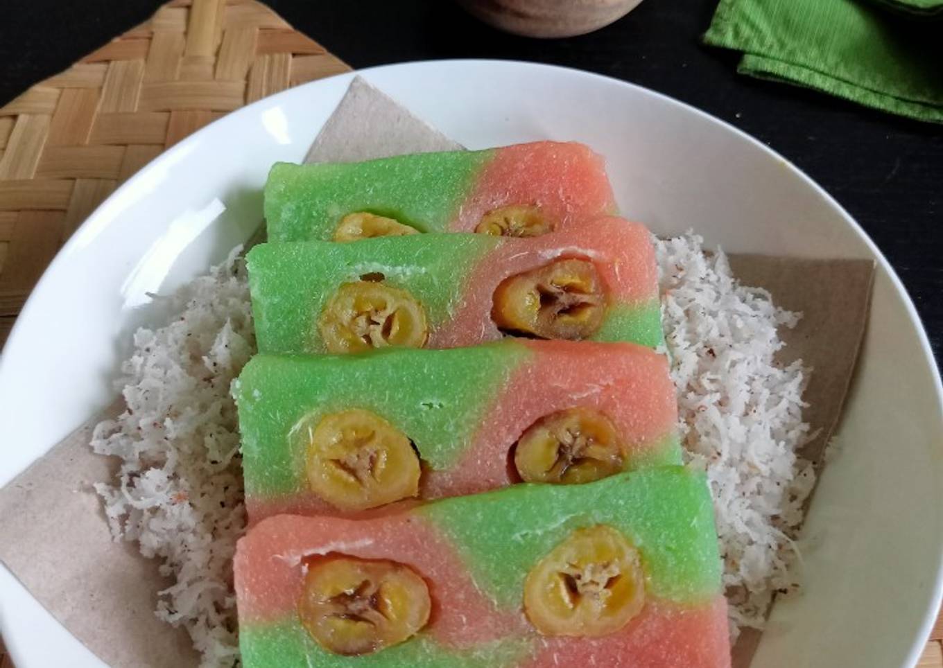 Kue Kacamata (Mata Roda)