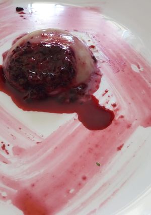A picture of Tree tomato panacotta.