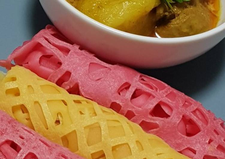Net Crepes (with Chicken curry)