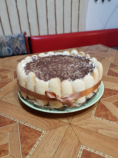Gesztenyés habos krémes torta sütés nélkül recept fotója