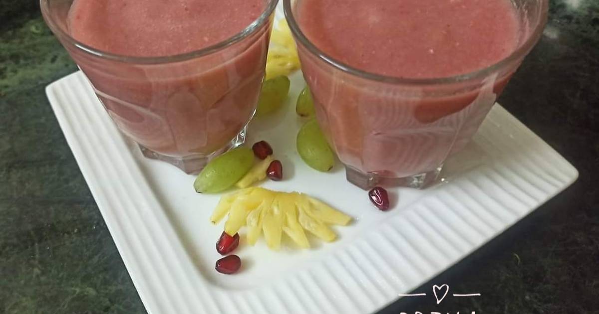 Smoothie glass Recipe by Priyanka Varshney (@adivaans_delicacy