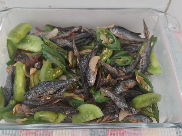 Standar Cara termudah buat Oseng Ikan Asin Belanak Cabe Hijau yang spesial