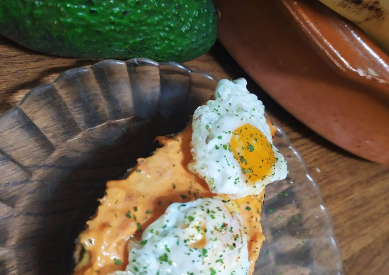 Aguacate relleno de sobrasada