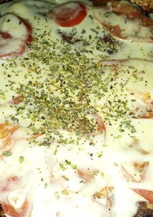Una foto de Pizza de carne a la sencilla