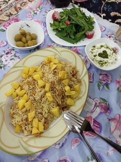 عکسی از دستور پلو سیر و دارچین