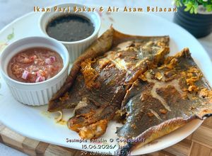 Gambar Ikan Pari Bakar & Pencicah Air Asam Belacan