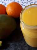 Smoothie de mango, banana y naranja