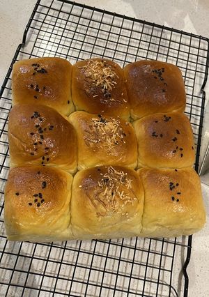 Foto resep Roti manis dengan whipping cream
