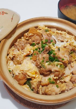 รูปของ Oyakodon ข้าวหน้าไก่กับไข่สไตล์ญี่ปุ่น 親子丼