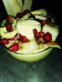फ्रूट कस्टर्ड (Fruit custard recipe in hindi) रेसिपी मुख्य फोटो