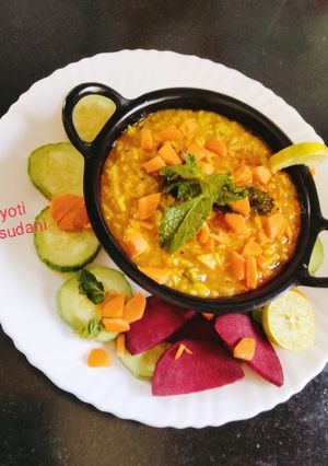 A picture of Dal khichdi.