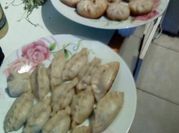 Una foto de gyoza de pollo