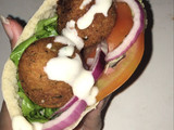 Falafel en Pan Pita con salsa se yogurt