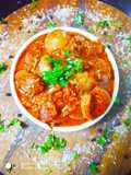 Ulli theeyal (onion curry)