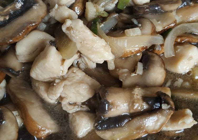 Rahasia Menyiapkan Ayam jamur saus tiram Kekinian