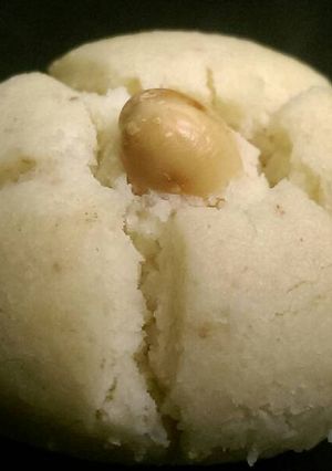 Hình của món Bánh hạnh nhân thơm giòn béo bùi.
