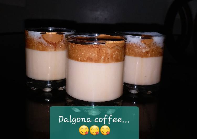 Simple Way to Prepare Quick Dalgona coffee