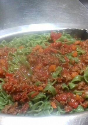 Una foto de Fideos caseros de espinaca