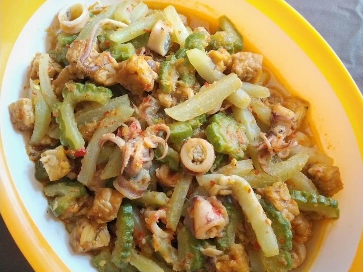 Cara Gampang Menyiapkan Resep  Tumis Pare Labu Siam Cumi Asin Tempe yang Menggugah Selera, Lezat
