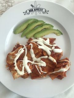 Una foto de Chilaquiles Rojos