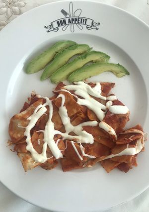 Una foto de Chilaquiles Rojos