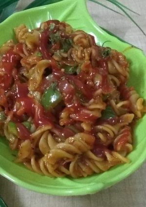 A picture of Sprial Pasta in Red Sauce (My Style).