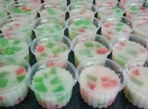 Foto resep #3 Agar-agar mozaik cup mini