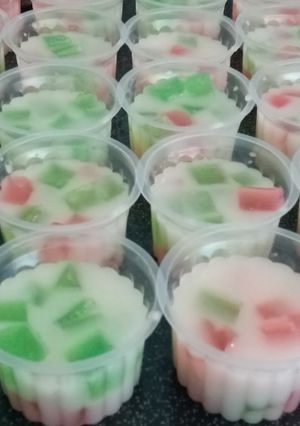 Foto resep #3 Agar-agar mozaik cup mini