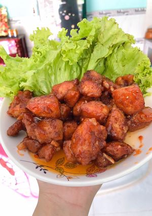 Hình của món Ức gà sốt mật ong.