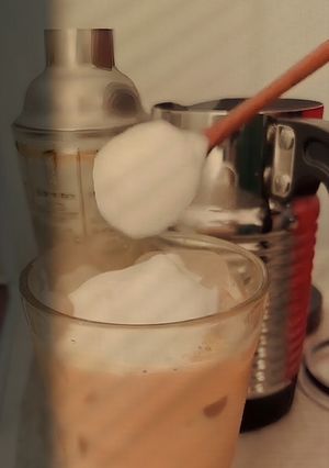 Hình của món Cafe latte nghệ mật ong.