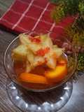 Asinan kesemek belimbing