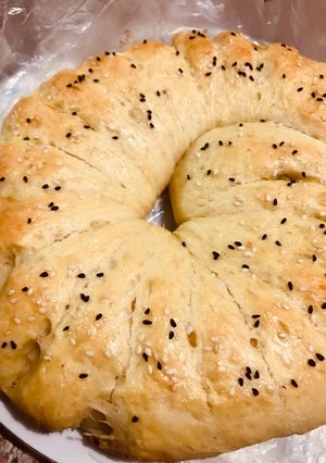 A picture of Stuffed spiral bun.
