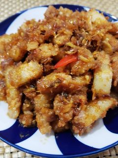 Hình của món Thịt ba rọi rim sả ớt.