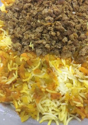 صورة لوصفة رز بالكشنه واللحمة المفرومة