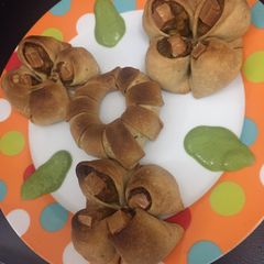 A picture of Baked Cheesy Flower Samosa.