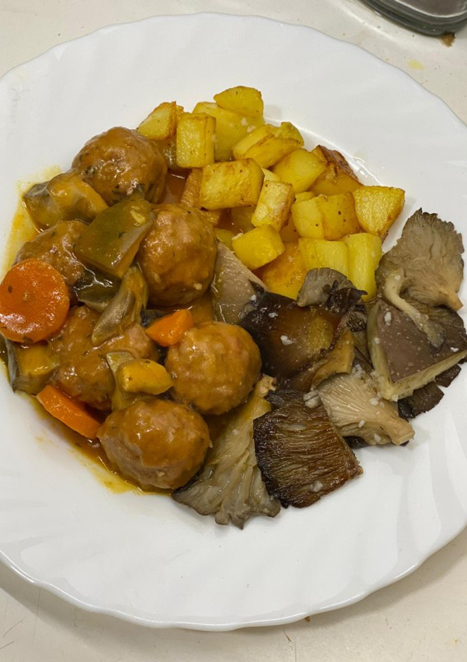 Una foto de Albóndigas con setas al Hopkins