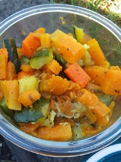 Una foto de Ensalada de verduras estofadas