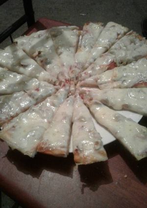 Una foto de Pizza con mozzarella