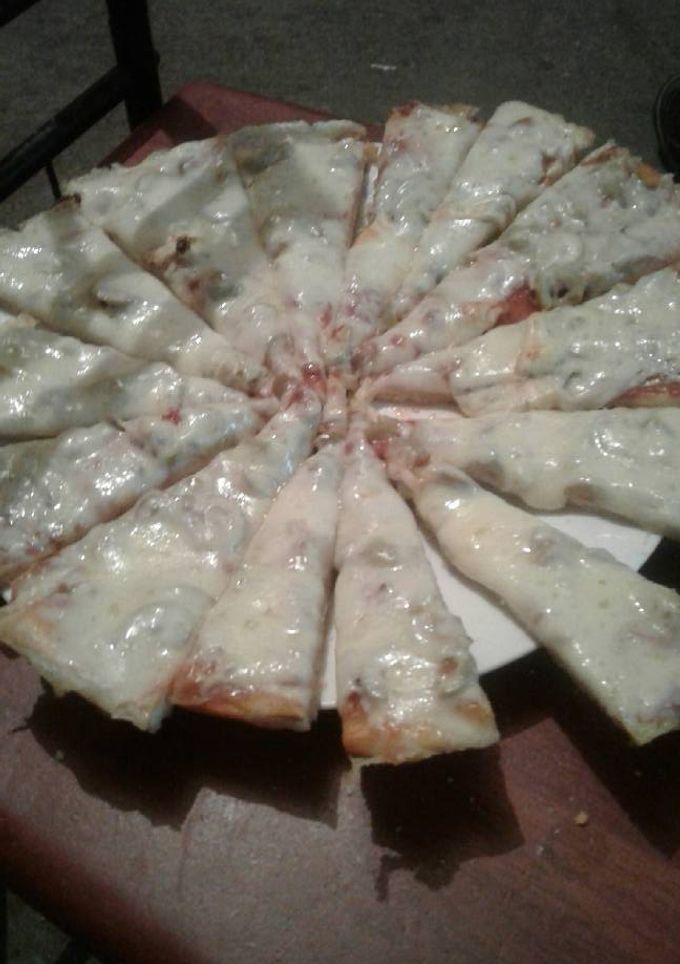 Una foto de Pizza con mozzarella