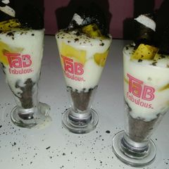 3 Layered Oreo dessert🍹 3 لٸیر اوریو ڈیزرٹ 🍹 A picture of 3 Layered Oreo dessert🍹 3 لٸیر اوریو ڈیزرٹ 🍹.