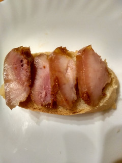 Una foto de Careta de cerdo en adobo