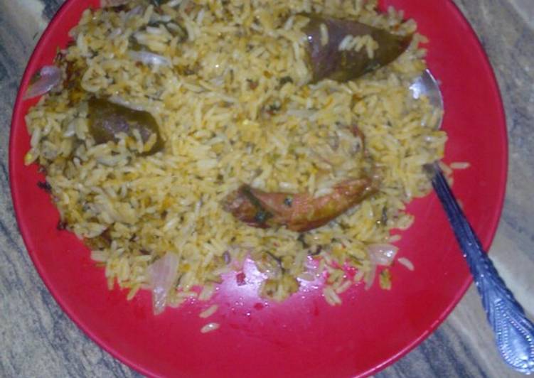 How to Make Speedy Jollof rice wt pomo n slice onion | Easy Recipe For Beginner