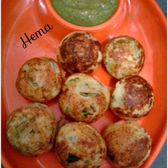 A picture of Oats rava appam.